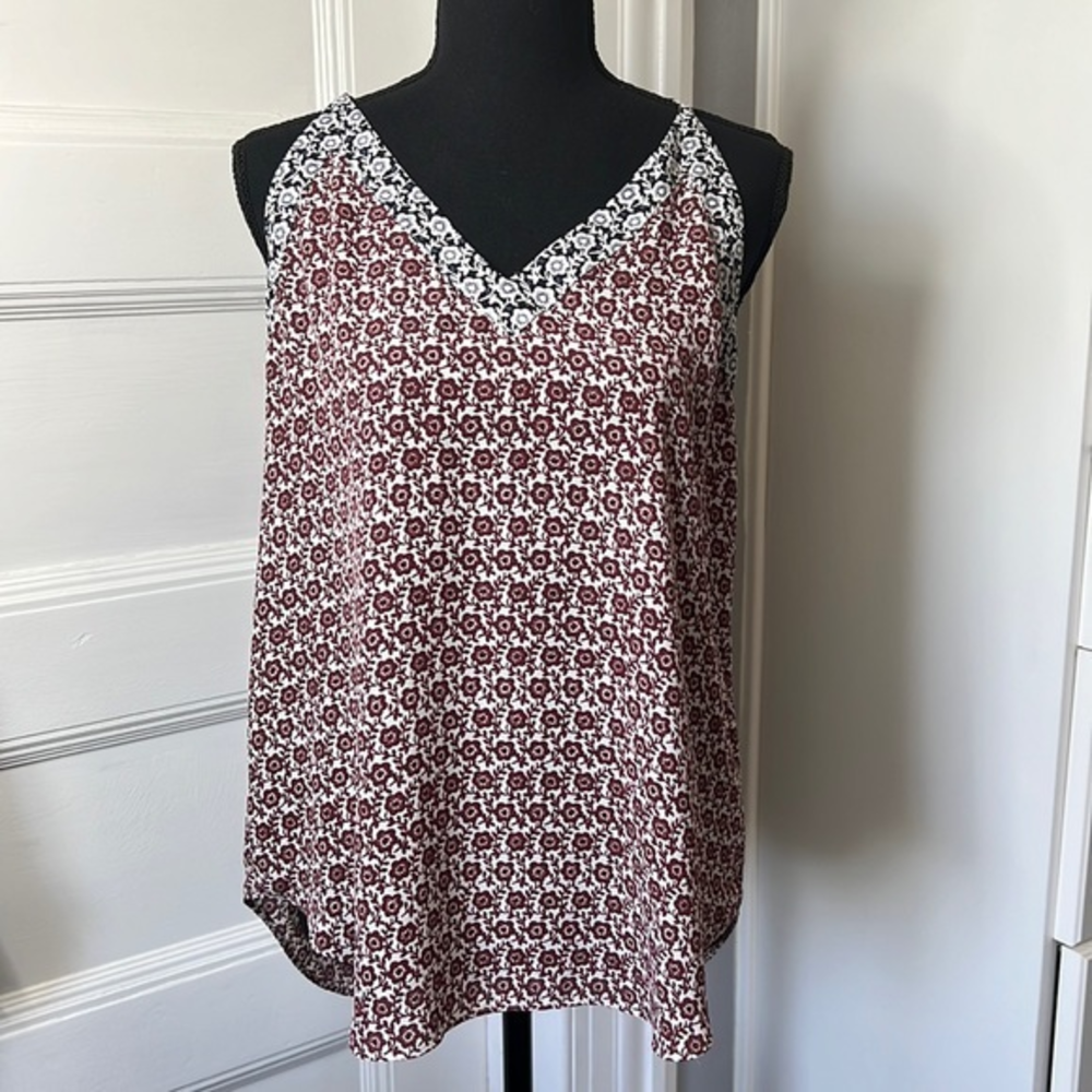 LOFT SLEEVELESS TOP SIZE‎ S